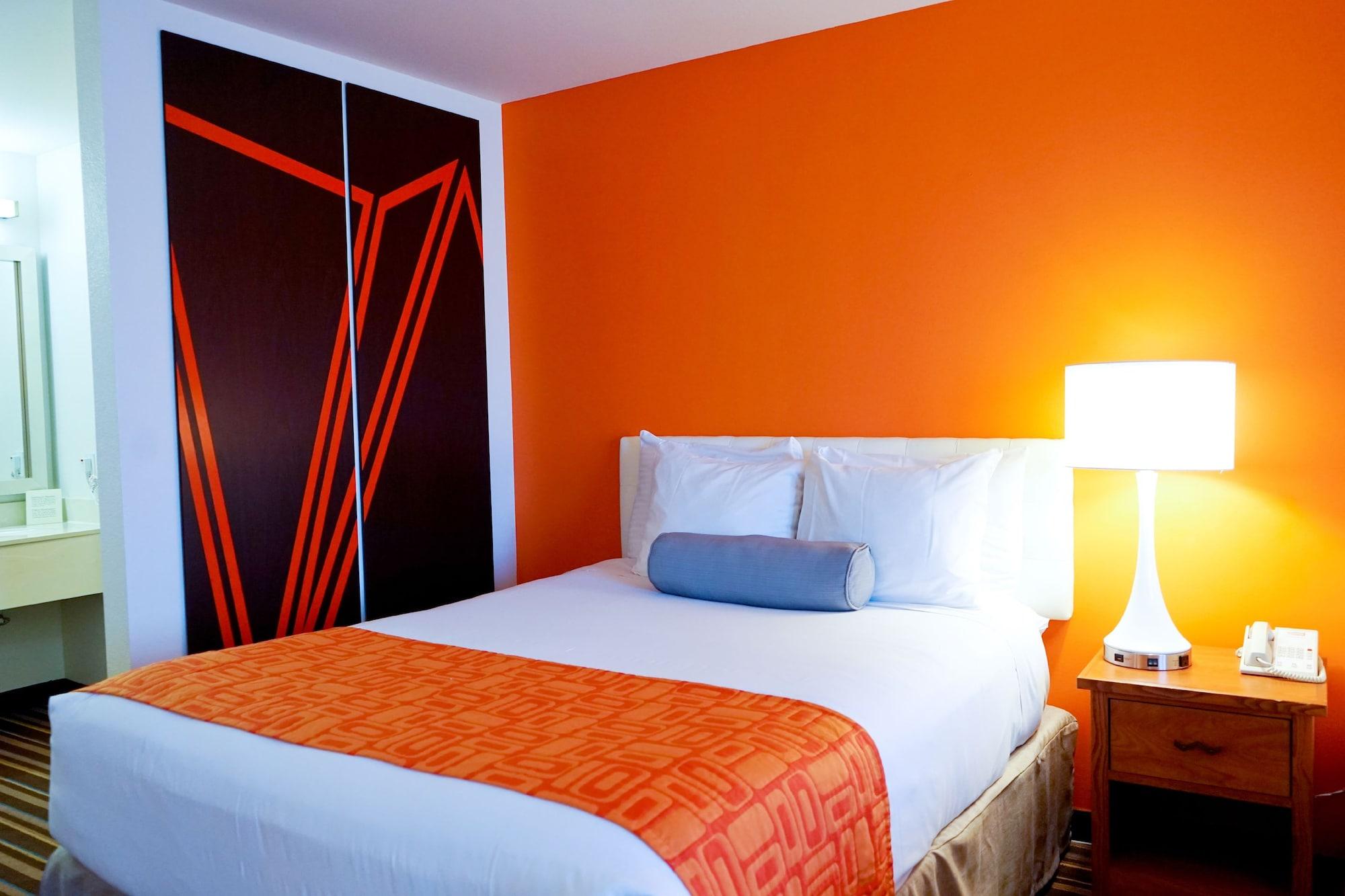 Howard Johnson By Wyndham Salinas Exteriér fotografie