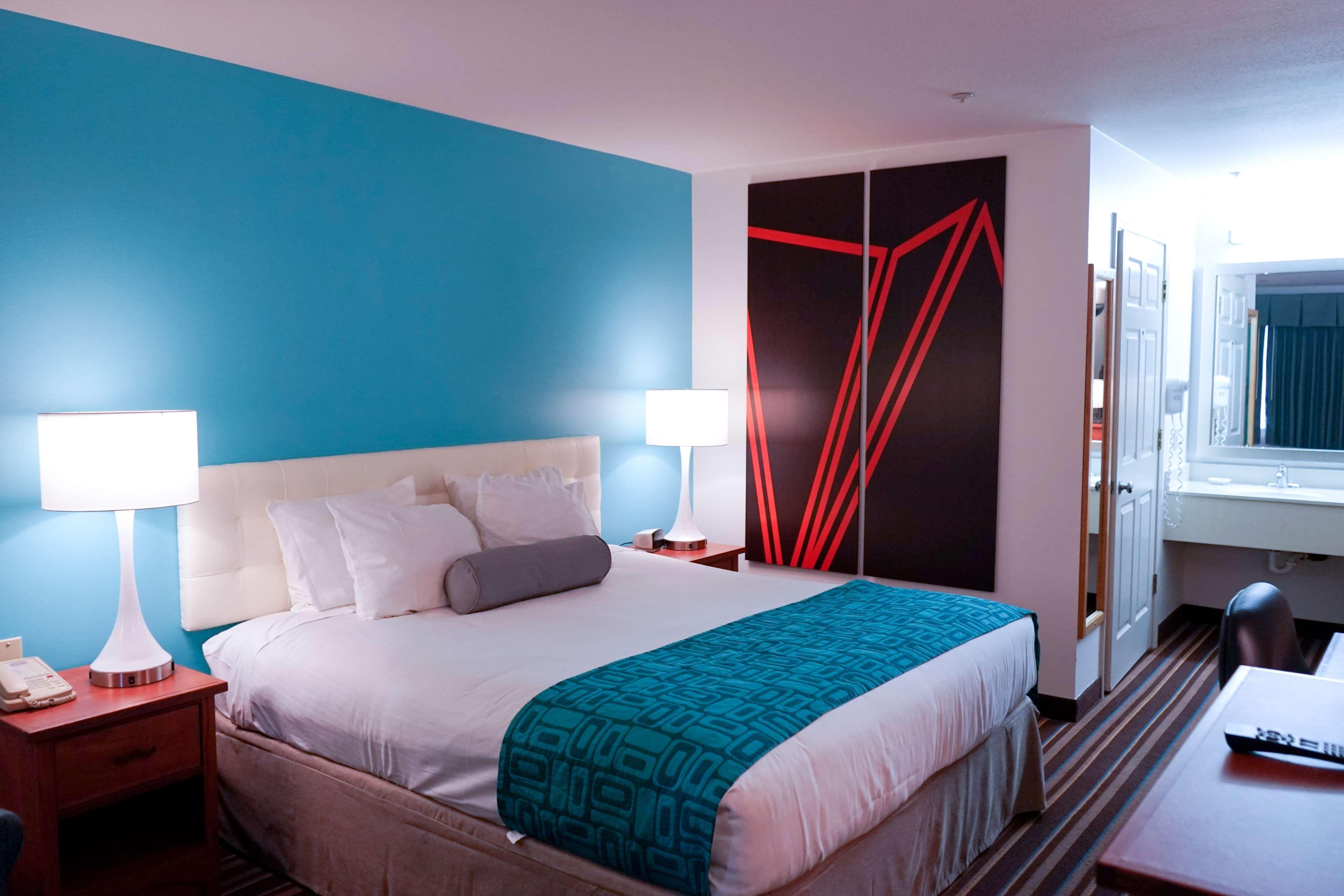 Howard Johnson By Wyndham Salinas Exteriér fotografie