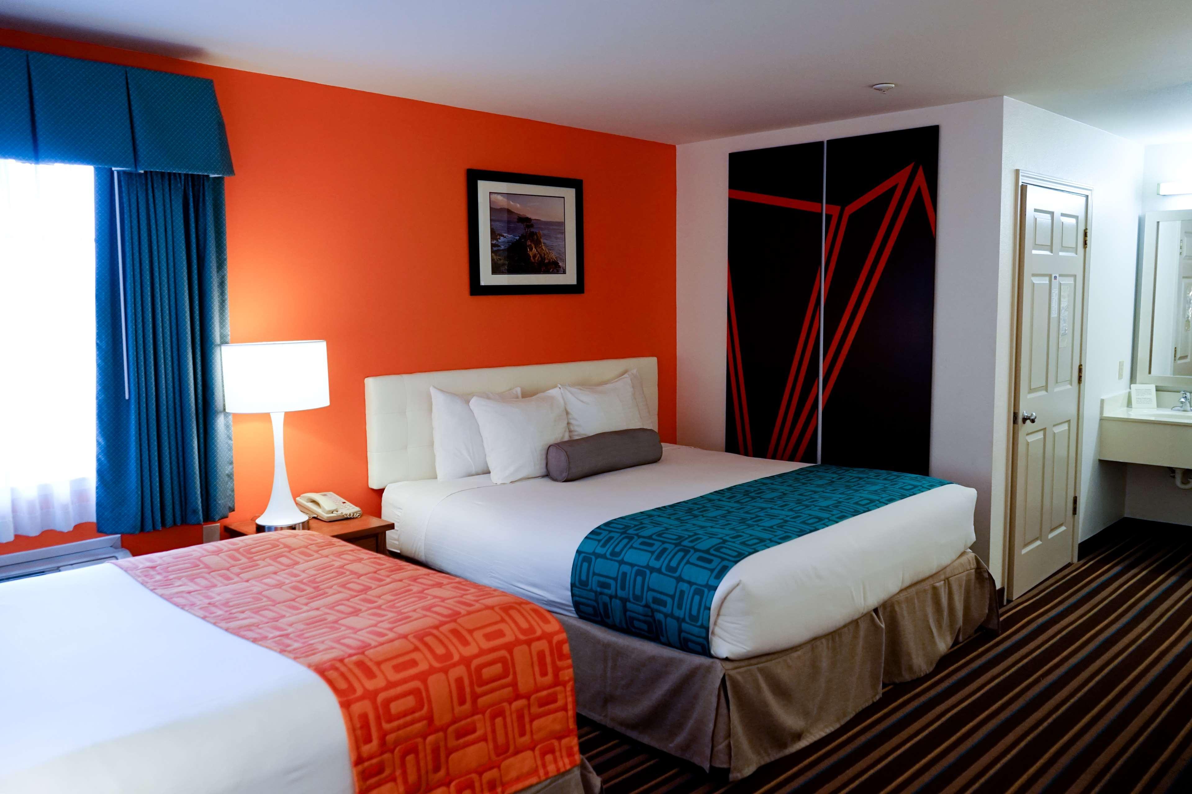 Howard Johnson By Wyndham Salinas Exteriér fotografie